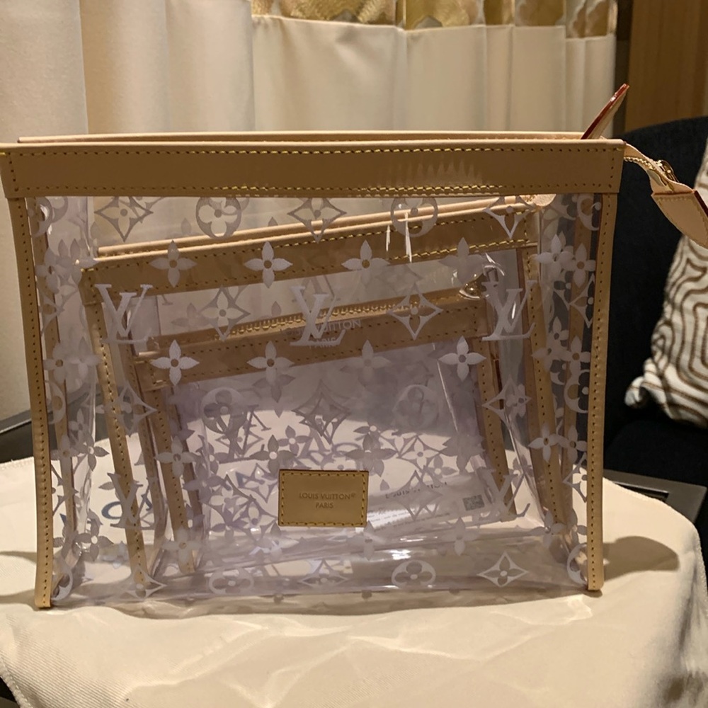 Stunning Louis Vuitton clear authentic rare 3 cosmetic cases with LV logo… - Picture 7 of 17